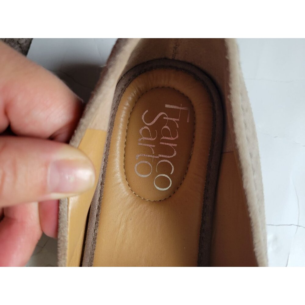 Franco Sarto Ladies Size 8M Harlow Beige Suede Classic Modern Office Wear - Picture 8 of 8